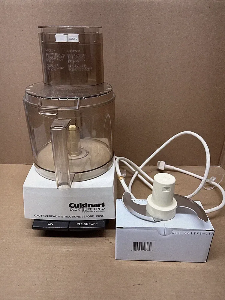 Cuisinart Model DLC-7 Pro 14 Cup Food Processor, new non-rivet blade