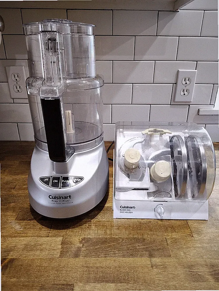 Cuisinart Prep 11 Plus Food Processor CFP - 11BCPC Silver 11 Cup W/ Accessories