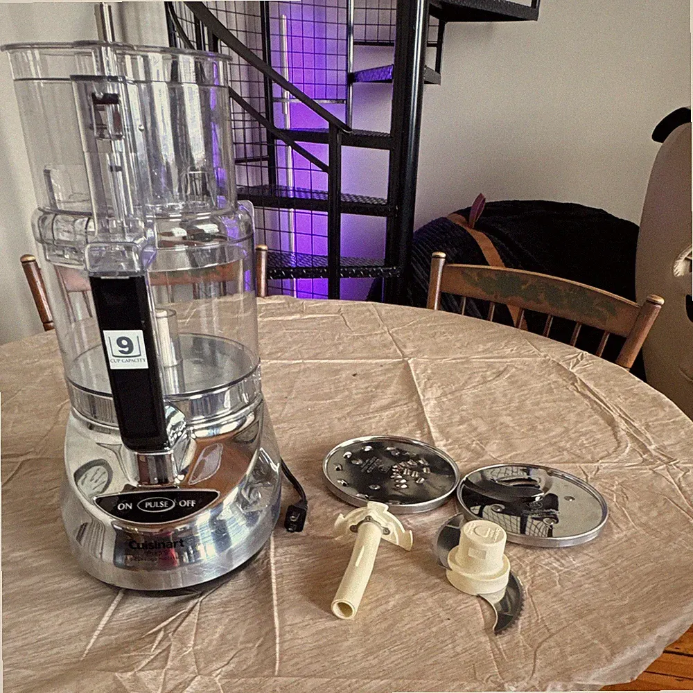 Cuisinart Prep 9 9-Cup Full-Size Food Processor Silver Pulse, Non-Slip Feet