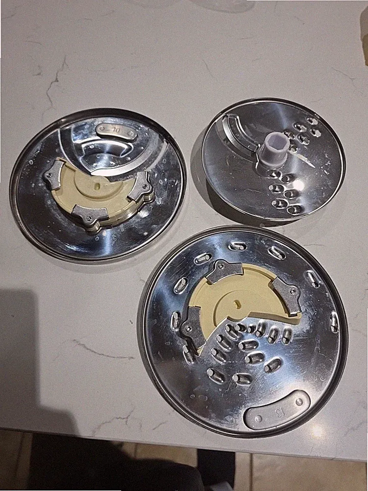 Cuisinart Prep 9 Cup Food Processor Shred (DLC-837TX) & Slice (DLC-844TX) Discs