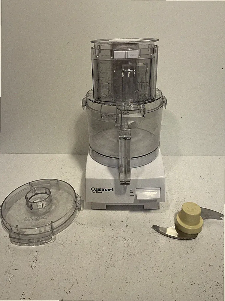 Cuisinart Pro Classic 7 Cup Food Processor DLC-10S