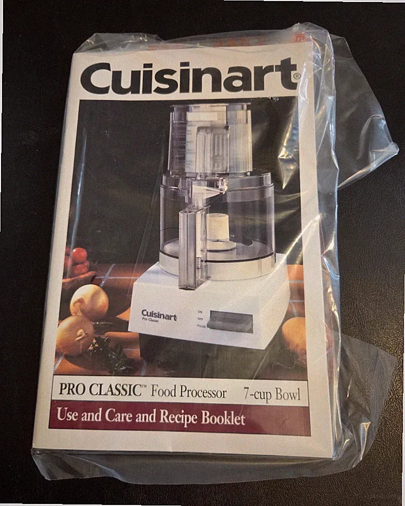Cuisinart Pro Classic - 7-Cup Food Processor - Use and Care Recipe Booklet