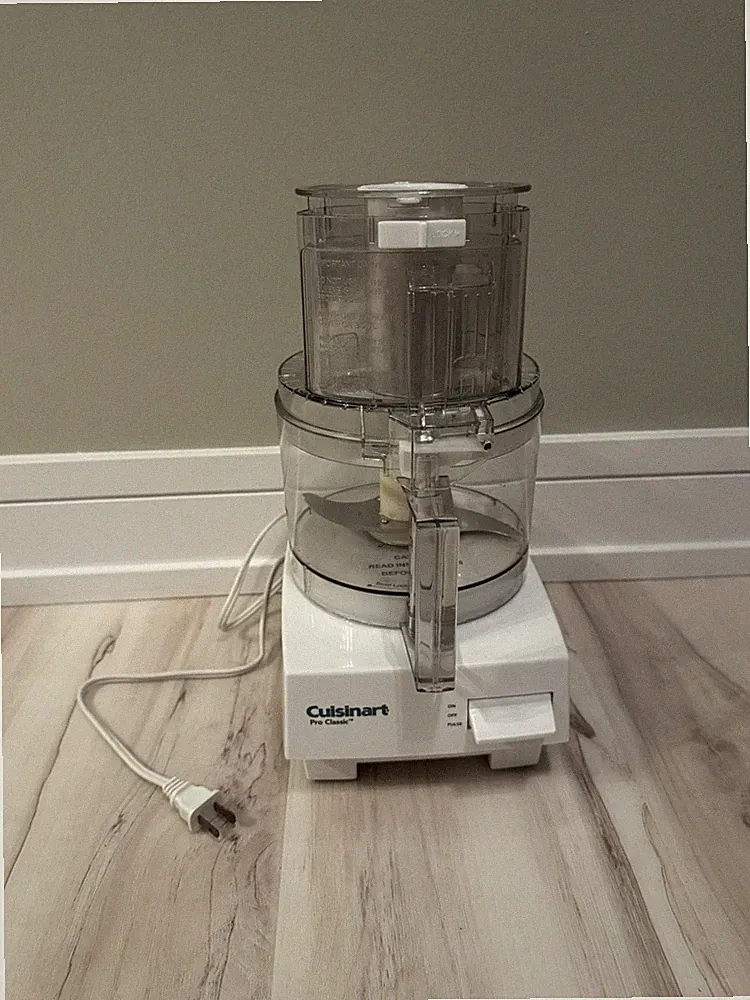 Cuisinart Pro Classic Food Processor Complete Tested Works Good 2H18