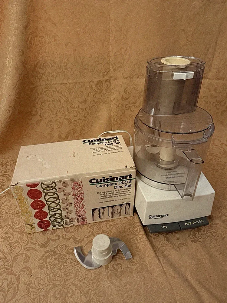 Cuisinart Pro Custom 11 Cup Food Processor With Extras White