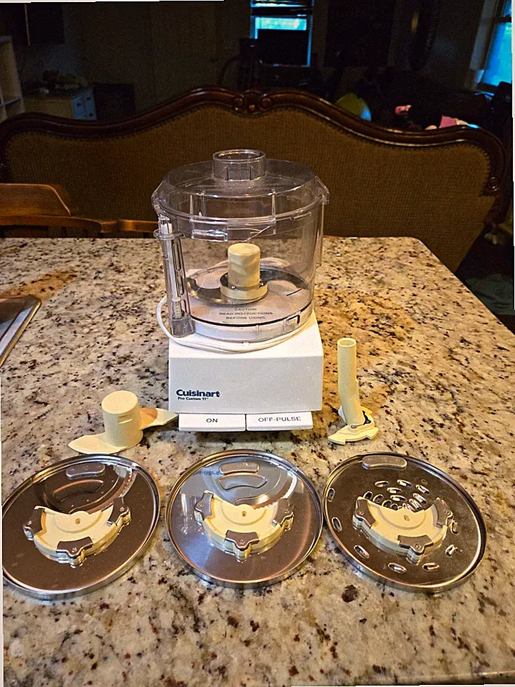 Cuisinart Pro Custom 11 Food Processor White Tested Working Missing Feeder Tube