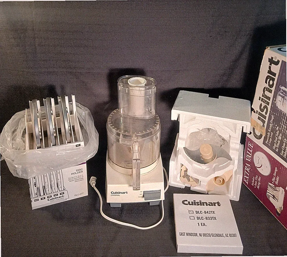 Cuisinart Super Classic Plus 7-cup Food Processor EV 10 w/ original Box