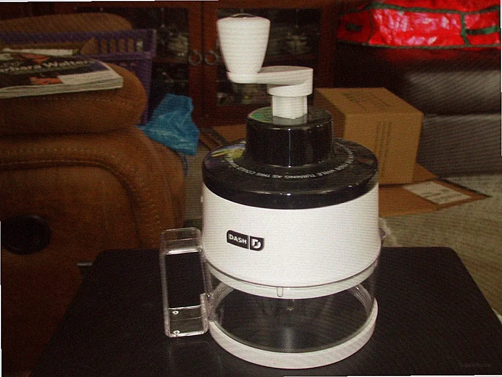 Dash Hand Crank Food Processor with Blades