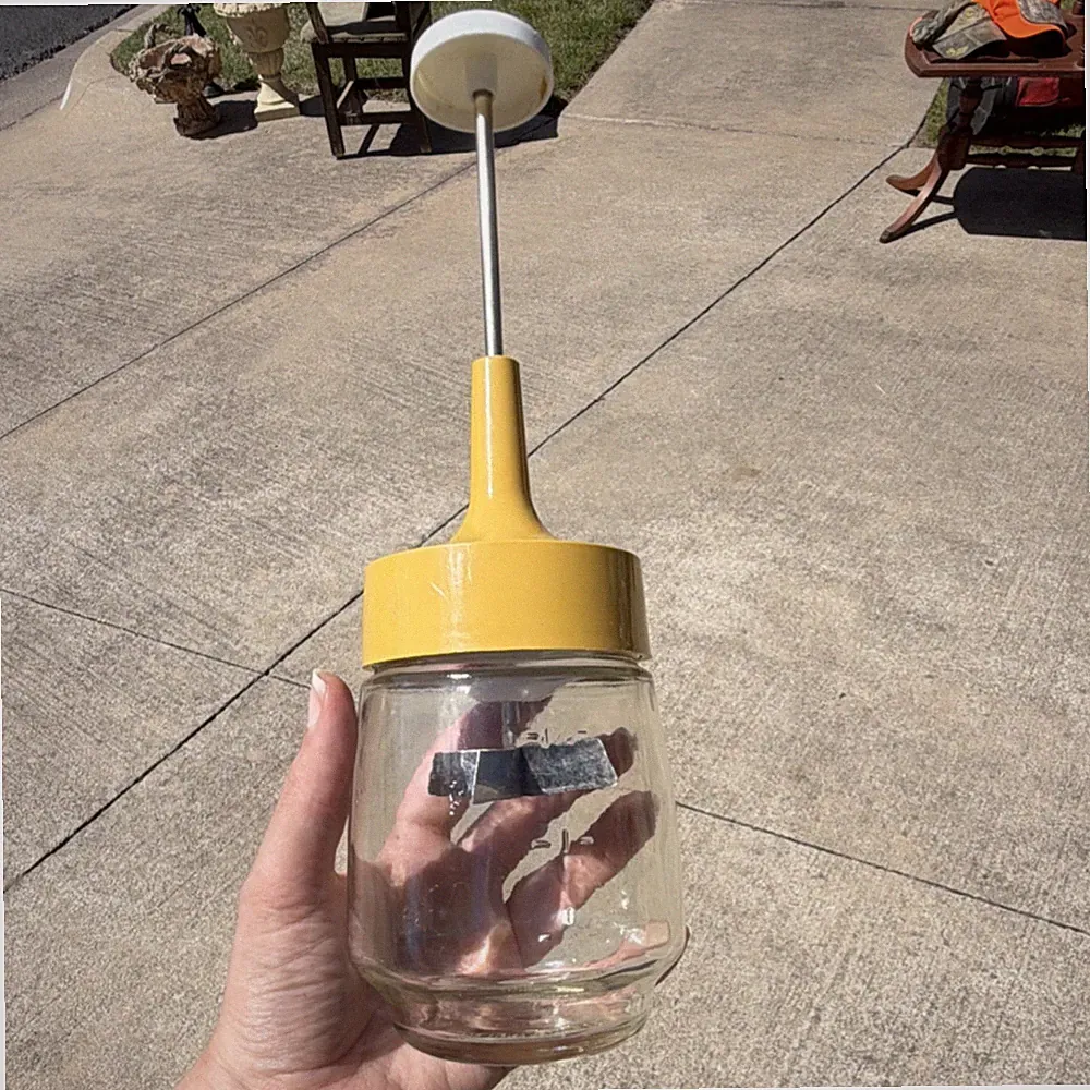 Federal Housewares Push Function Manual Glass Food Chopper Yellow Lid