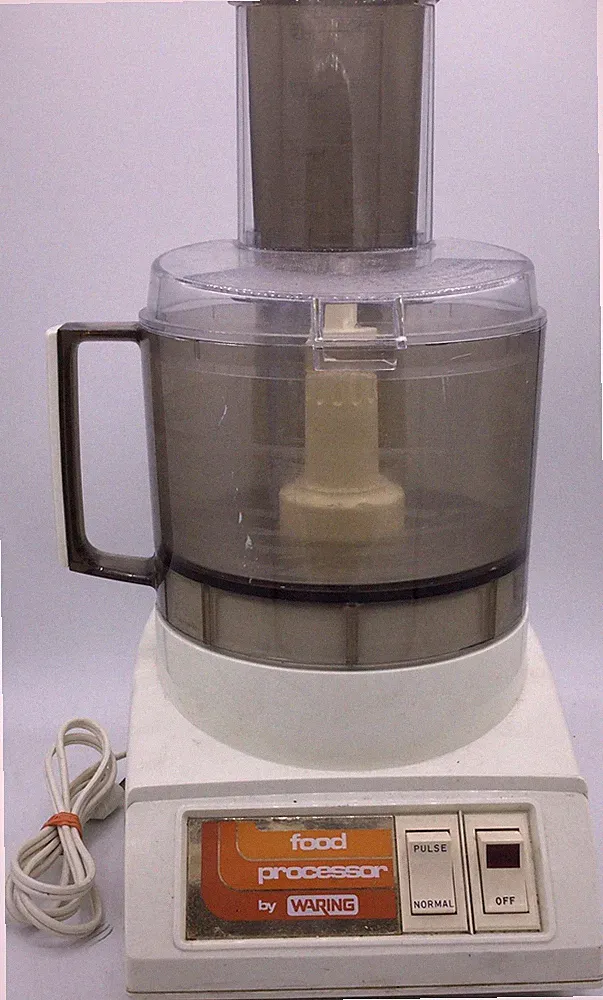 Food Processor FP510 By Waring - Tested - Manual, Cookbook, & 3 Blades Included