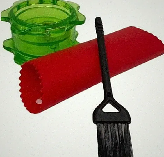 Food Processor-Garlic Mincer Press(green mincer with peeler brush)