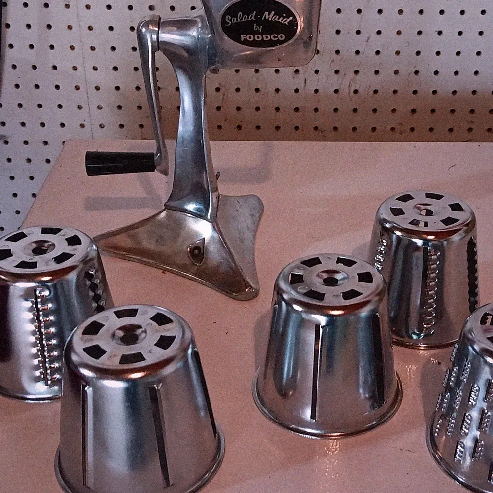Foodco Salad-Maid Manual Food Processor Slicer/Shredder/Grater, Metal, 5 Cones