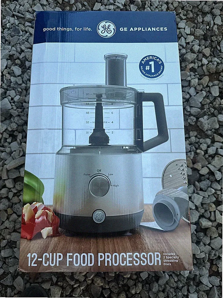GE 12 CUP FOOD PROCESSOR STAINLESS STEEL 2 SPECIALTY SHREDDER BLADES