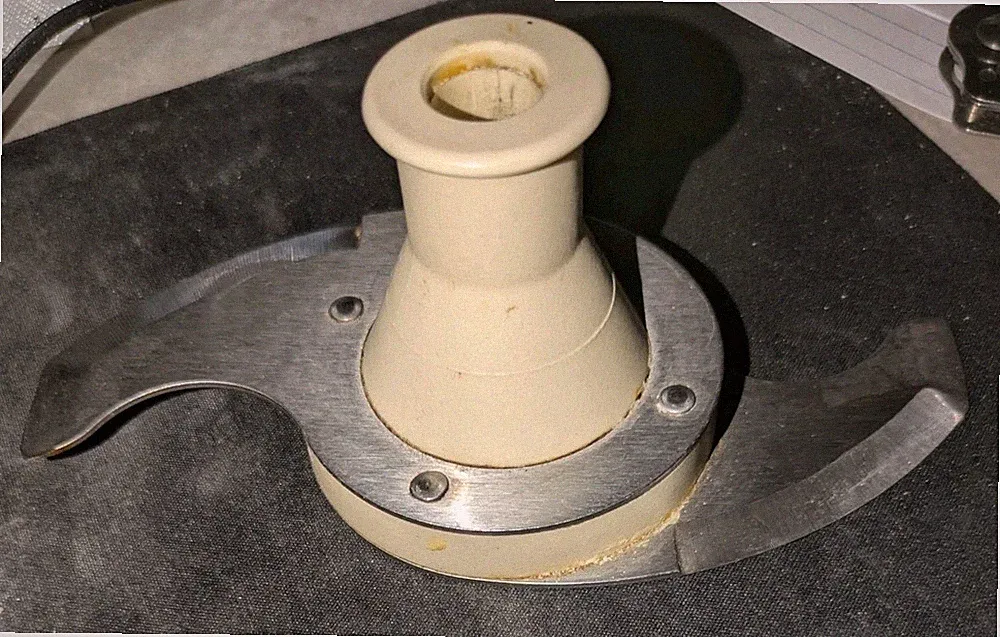 General Electric D1-4200 Used Food Processor Part - Chopping Blade Only GE