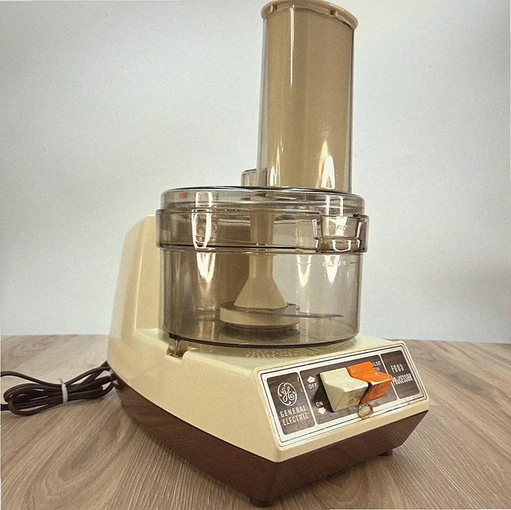 General Electric Food Processor D1FP1 Works Great