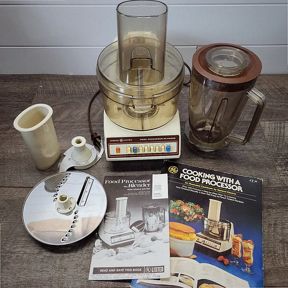 General Electric GE Food Processor Blender D1FP2 Multi Speed Bundle W/Cookbook
