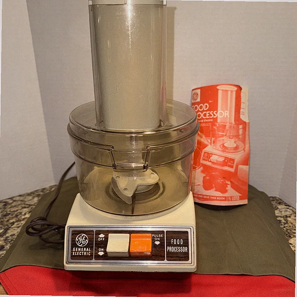 General Electric GE Food Processor Chopper Slicer Shredder D5FP1 Vintage Tested