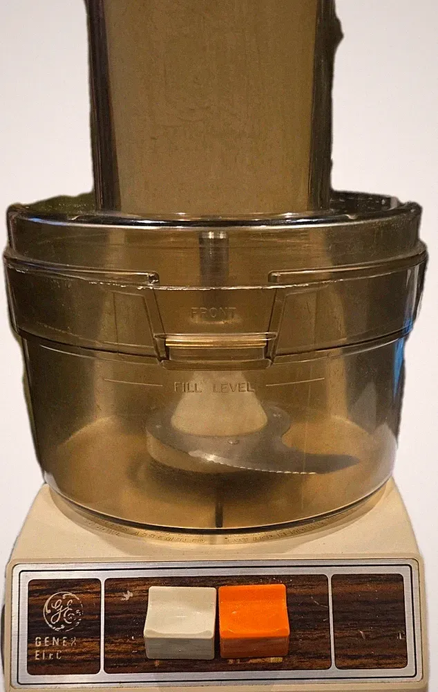 General Electric GE Food Processor Chopper Slicer Shredder D5FP1 Vtg Tested