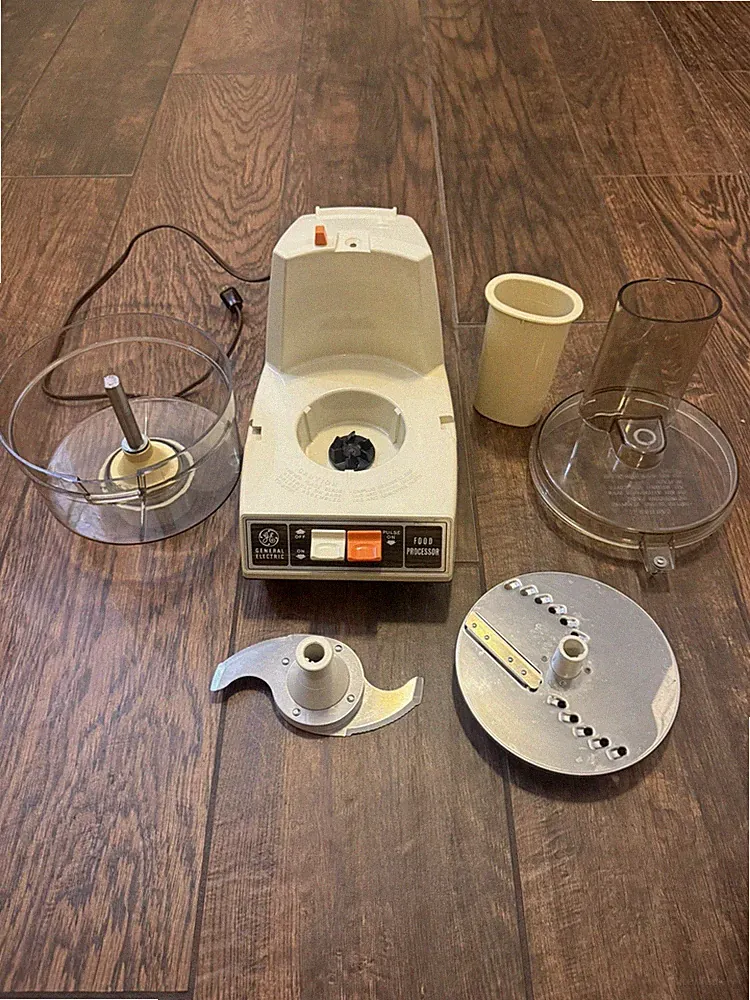 General Electric | Vintage 1970s GE Food Processor Chopper D5FP1 | TESTED/WORKS!