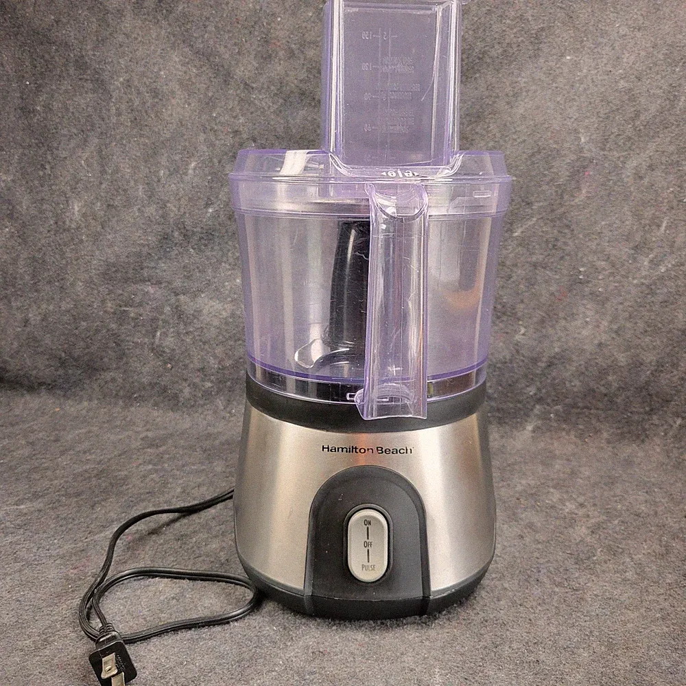 Hamilton Beach Food Processor Capacity 10 Cup, For Parts Works, Read Description