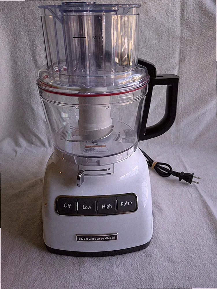 Kitchen Aid 9 Cup Food Processor White With Pusher, Lid, Blade - Lightly Used