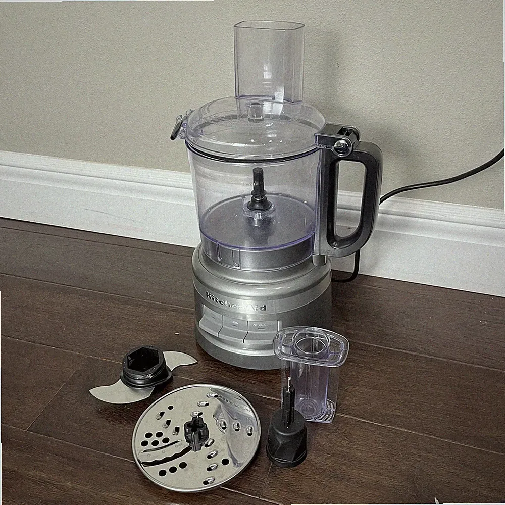 Kitchen Aid Food Processor E105402 3.5 cup capacity Silver multiple blades Works
