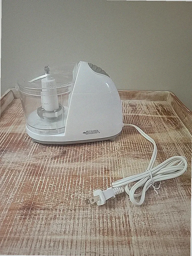 Kitchen Gourmet Electric Mini Food Processor 1.5 Cup Minces Chops Dices Compact