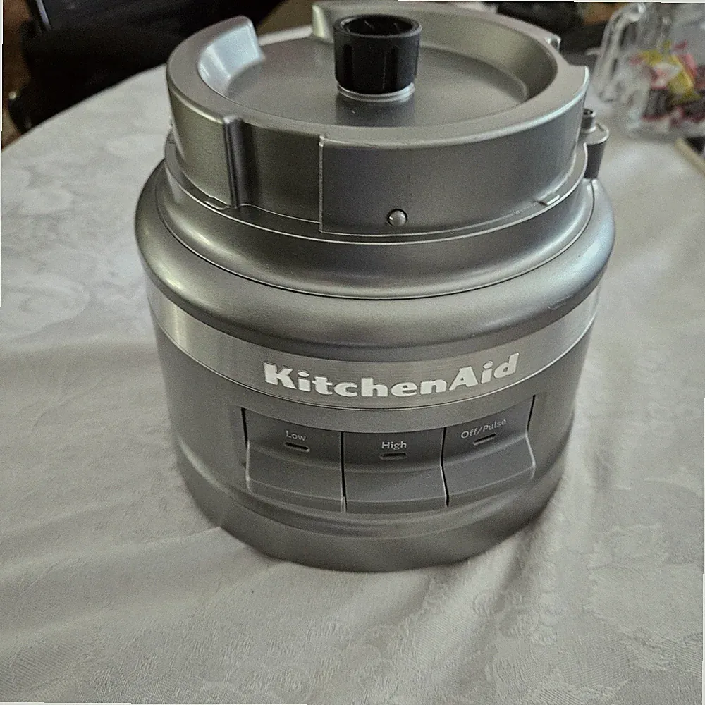 food processor with pulse function