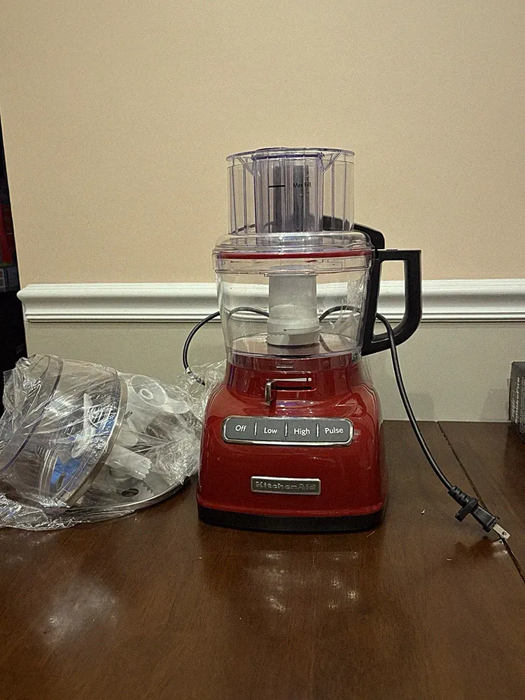 KitchenAid KFP0935QGC 9 Cup Food Processor/Slicer Empire Red With Blades