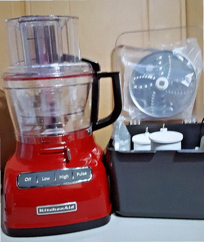KitchenAid Large 9-Cup Food Processor Red-KFP0930 w/container for all parts