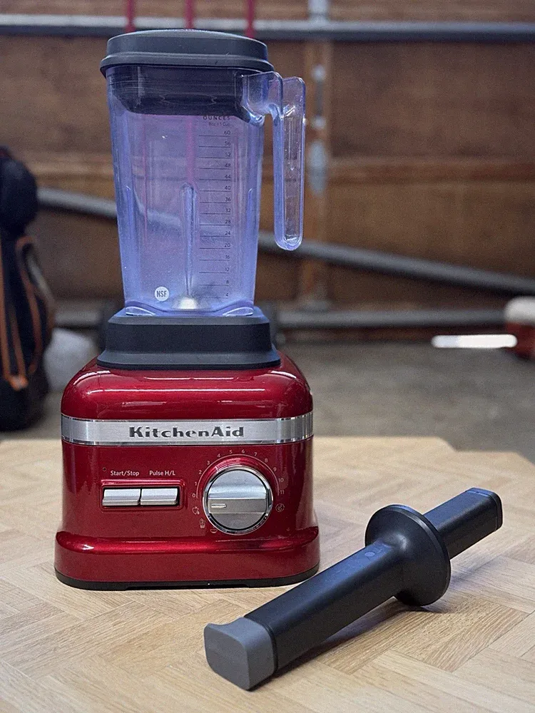 KitchenAid Pro Line Blender with Three Pre-Set Adapti-Blend™