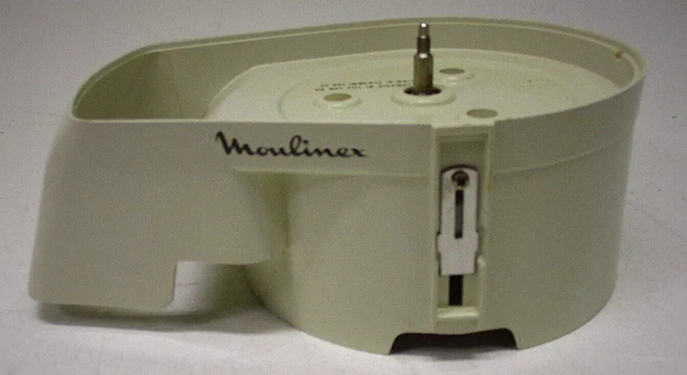La Machine Food Processor by Moulinex Model 354 ~ Replacement Feeder Chute