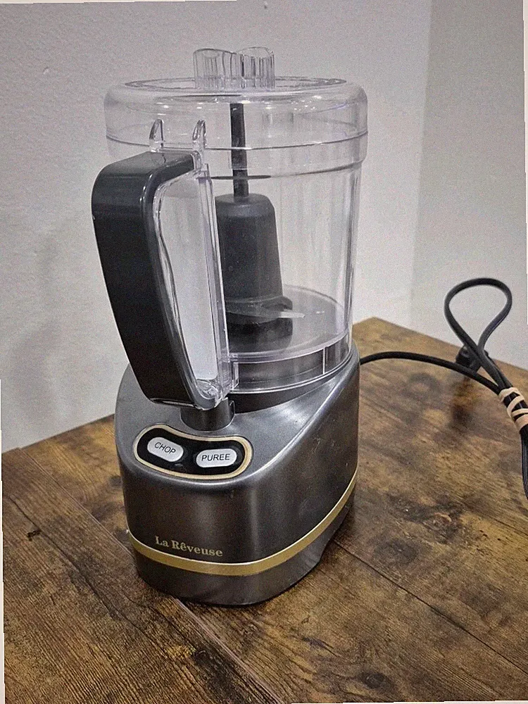 La Reveuse Electric Mini Food Processor with 200 Watts 2-Cup Prep Bowl for Minci