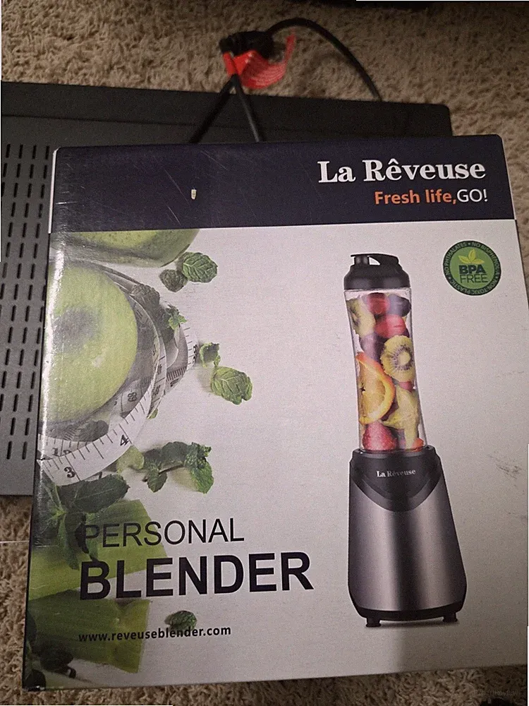 La Reveuse Smoothies Blender Personal Size 300 Watts