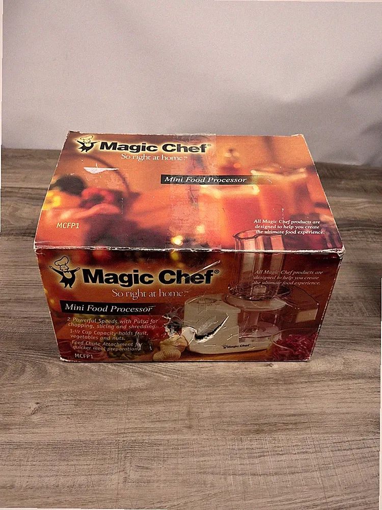 Magic Chef MCFP1 Mini Food Processor - 1.5 Cup Capacity