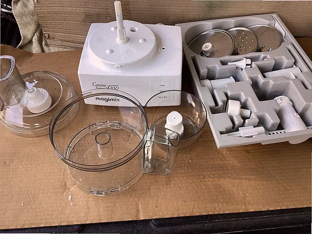 Magimix Cuisine 4100 Systeme Food Processor w/ Accessories -made in France
