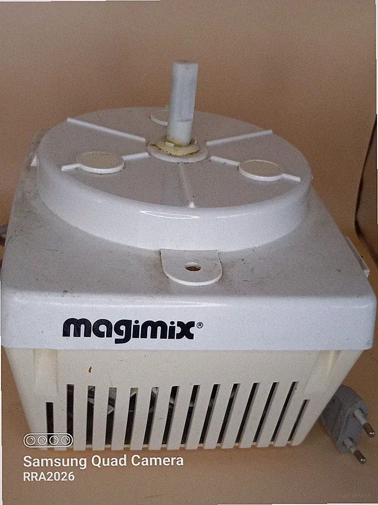 Magimix Cuisine Food Processor w/ Accessories -made in France *Price Reduced*