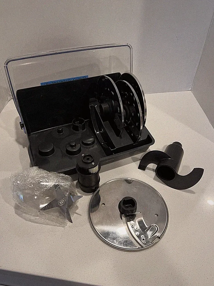 Magimix Food Processor Accessory Set Blades with Storage Box FRANCE CS5200XL