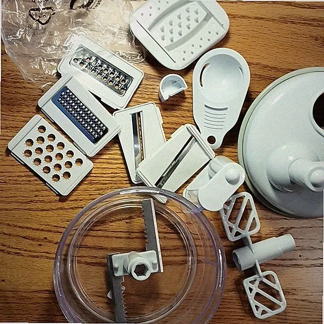 Manual Mini Food Processor, White/Clear, Bowl, Blades, Grater, Beater, Chop, Mix
