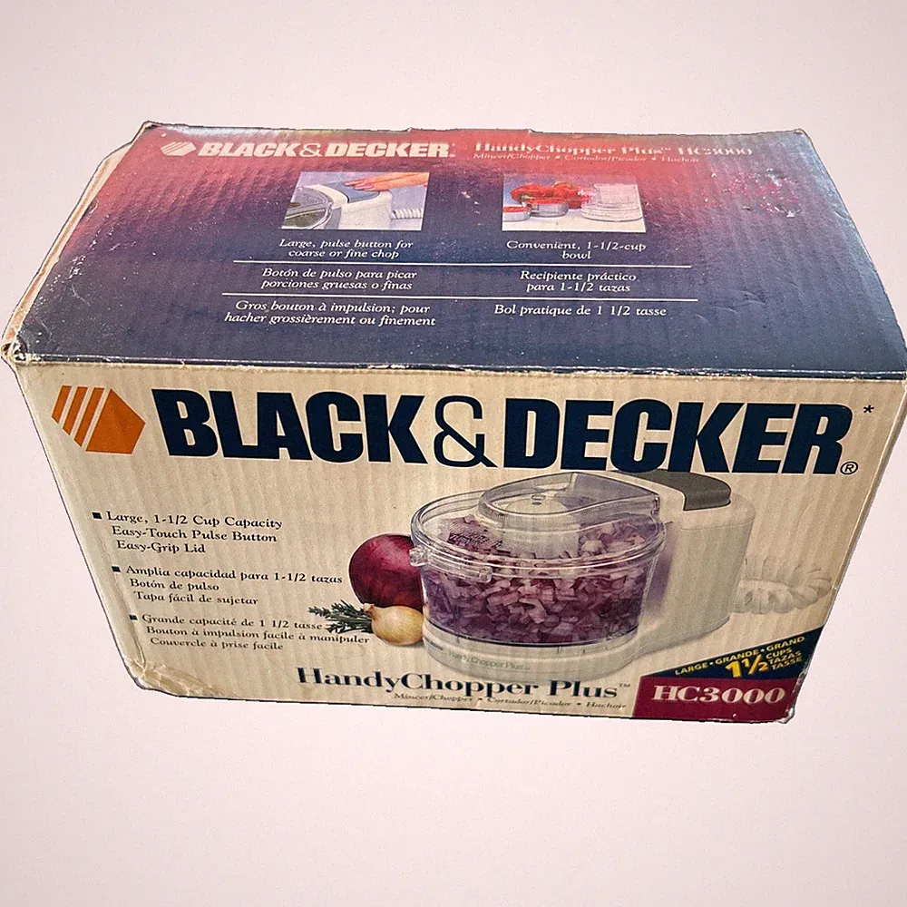New Black & Decker Handy Chopper Plus Mini Food Chopper HC3000 1.5 Cup