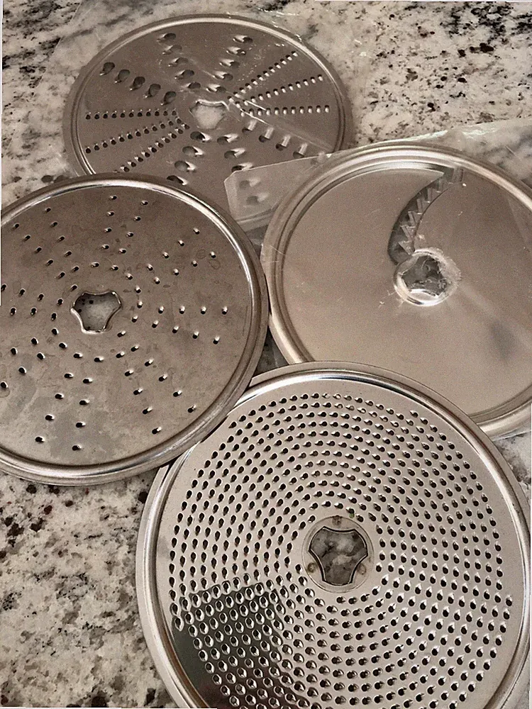 NEW BOSCH FOOD PROCESSOR 4 Blades-shreds, french fry cutter, mincer