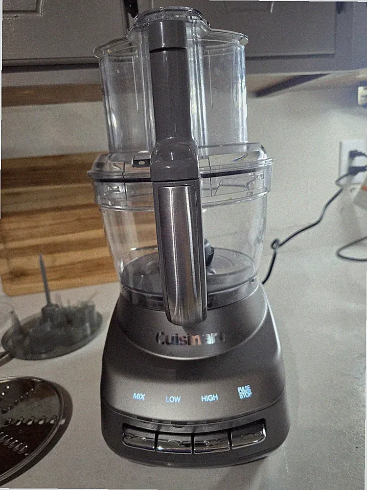 New Cuisinart Core Custom 13-Cup Food Processor CFP-260GMPC in Stainless Steel