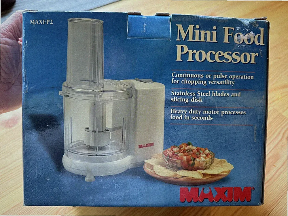 New In Box White Mini Food Processor MAXFP2 by MAXIM New in Box