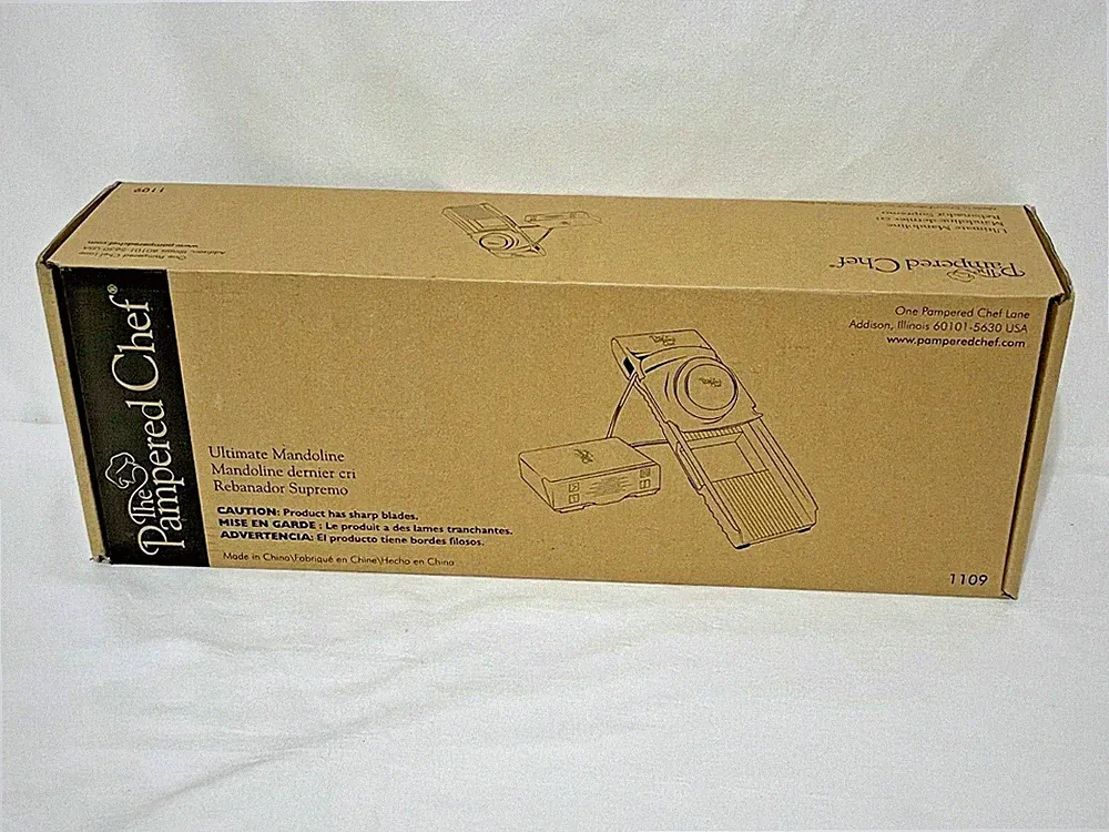 NEW Pampered Chef Ultimate Mandoline 1109 Slicer Shredder Food Processor