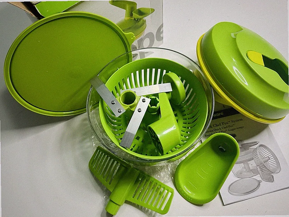 New Tupperware Quick Chef Pro Manual Turn Handle Food Processor Lime Green