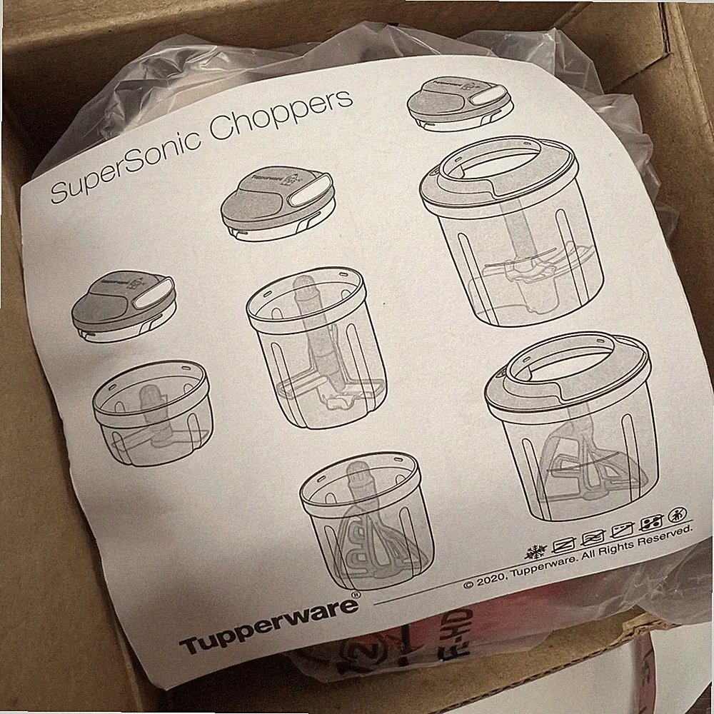New TUPPERWARE SuperSonic Chopper Compact MINI FOOD PROCESSOR Red