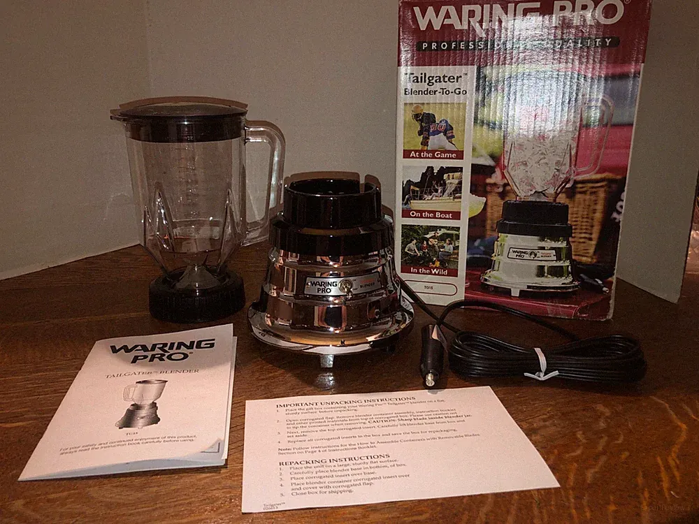 New Waring Pro Quality TAILGATER Blender-To-Go 51BL36 New In Box
