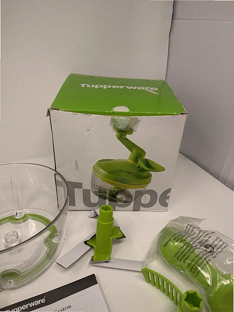 NIB Tupperware Quick Chef Pro System - Food Processor,Salad Spinner, Chop, Green