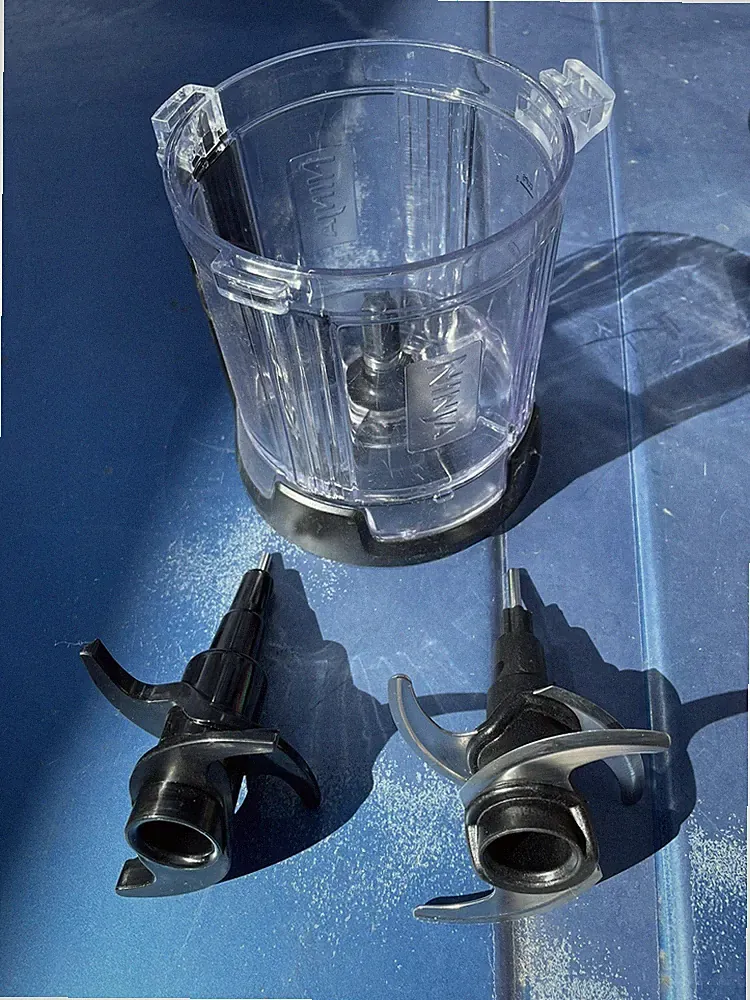 Ninja 3 cup food processor pitcher with 2 blades blender pitcher as is READ