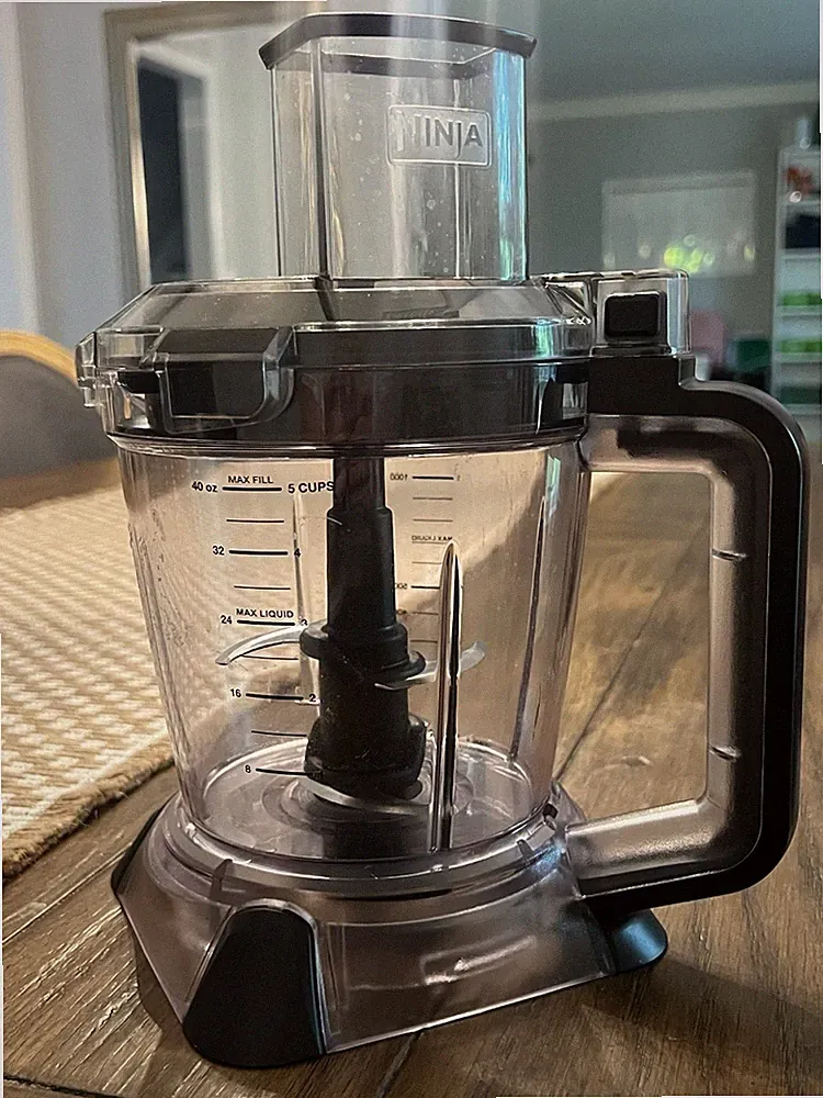 Ninja 40oz Food Processor Bowl, Lid, Chute, Base & Blade - Pristine! Sharp Blade