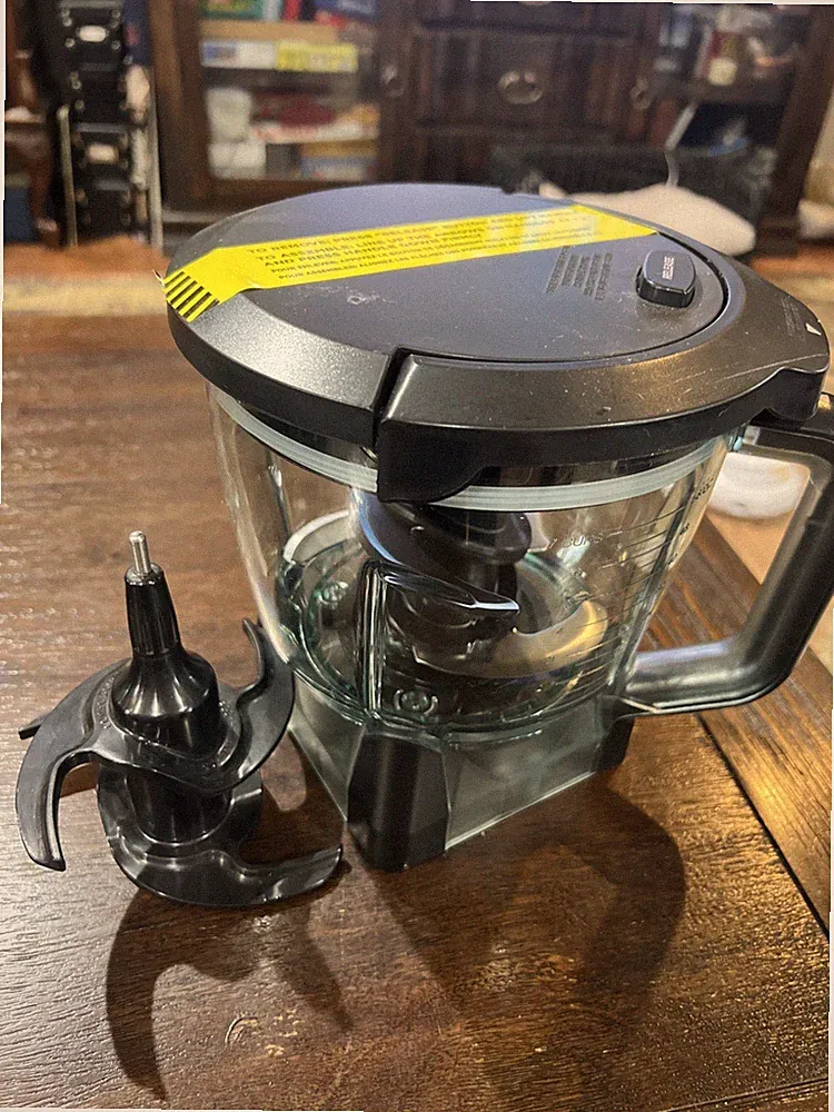 Ninja Blender Food Processor BL770A 7 Cup 56Oz Bowl W/ Lid & Blade & Dough Blade